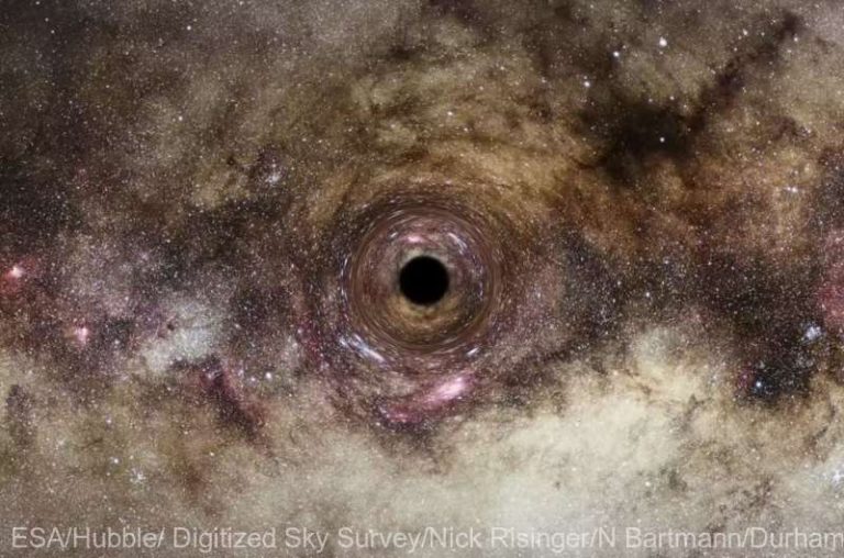 O gaură neagră, de 33 de ori mai mare decât soarele, a fost descoperită lângă Pământ