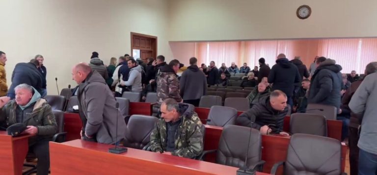Fermierii din sudul țării au refuzat să discute cu ministrul agriculturii Vladimir Bolea
