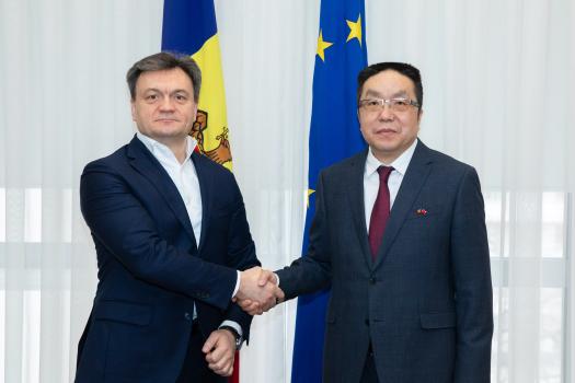 Dorin Recean, în discuții cu ambasadorul Chinei despre cifrele de afaceri comerciale dintre Chișinău și Beijing 