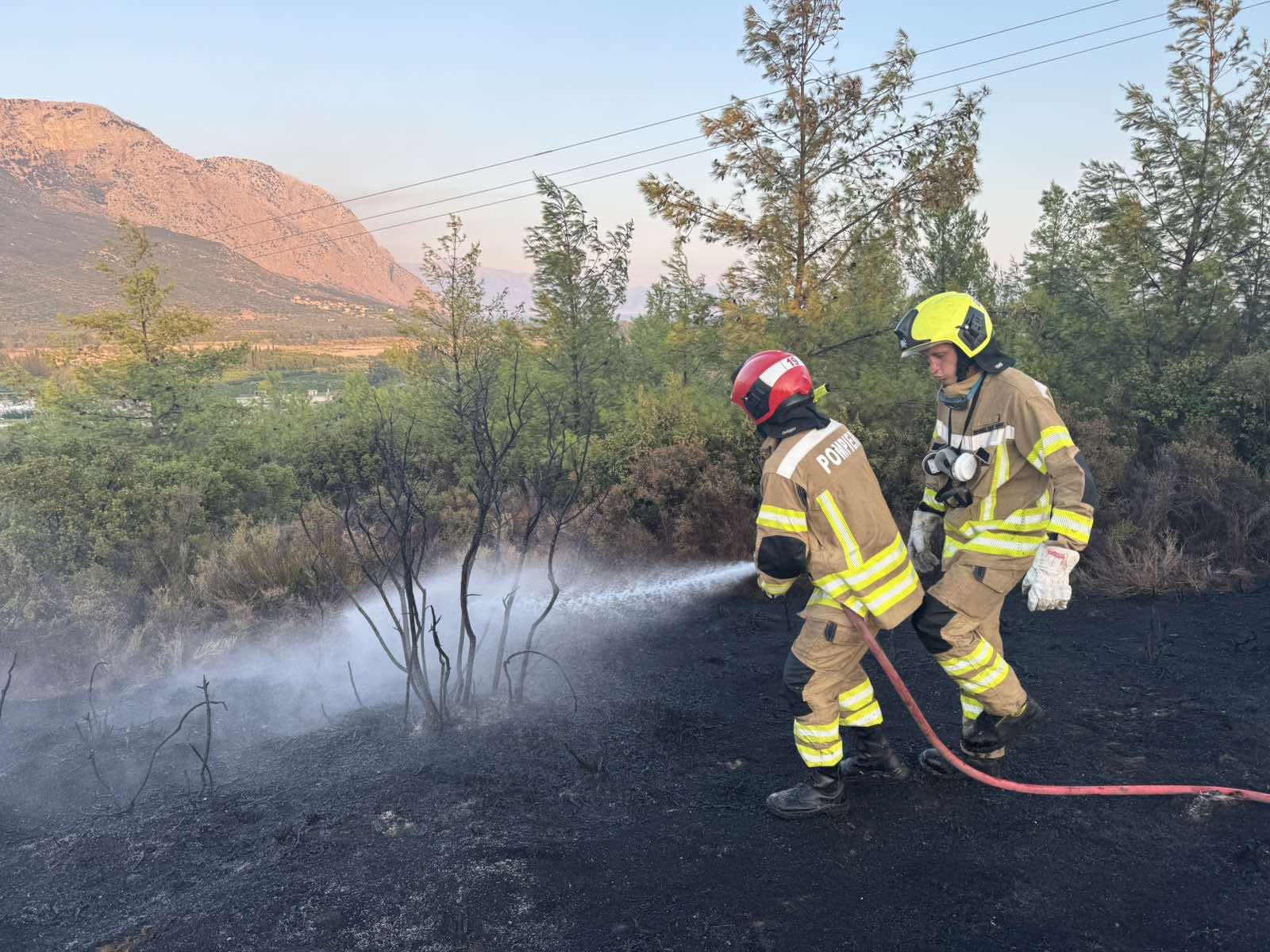 Pompierii moldoveni sunt implicați activ la stingerea incendiilor de vegetație din Grecia 1 pomoieri Grecia