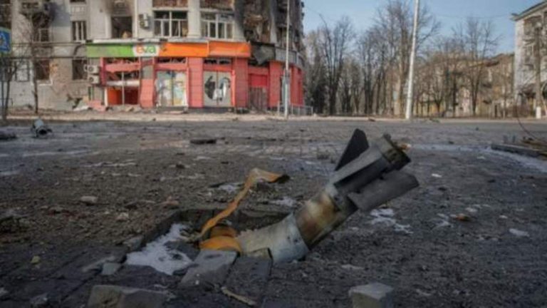 Alerte aeriene în 12 regiuni ale Ucrainei. Mai multe persoane au fost rănite în urma unui atac masiv asupra regiunii Herson