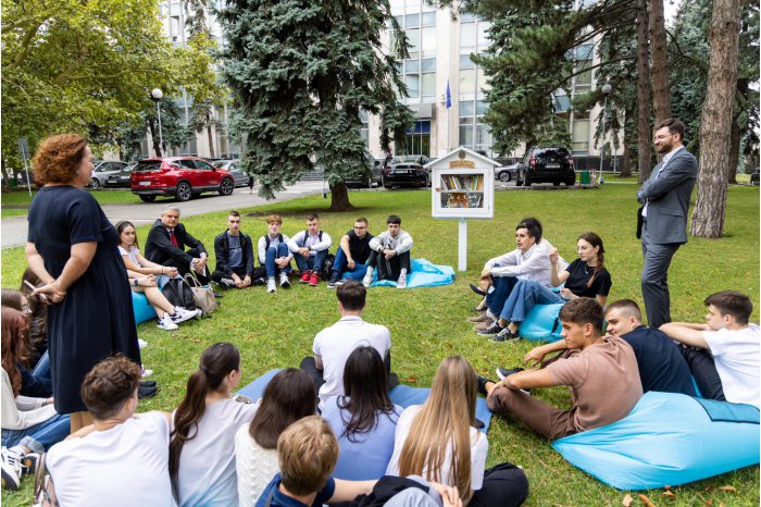 La Guvern a fost inaugurată o bibliotecă inedită