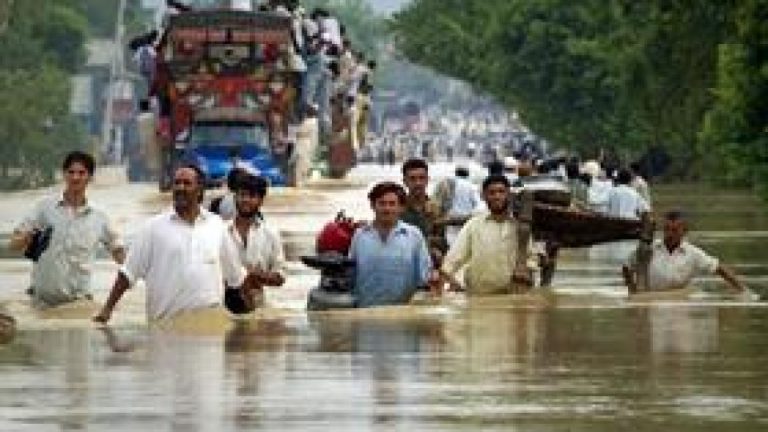 Cel puţin 19 morţi în urma inundaţiilor şi alunecărilor de teren în Asia de Sud