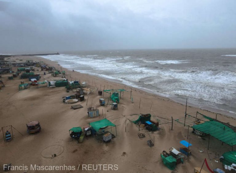 Ciclonul Biparjoy se apropie de coastele Indiei şi Pakistanului