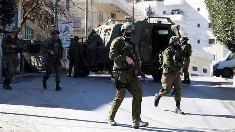 Forţele israeliene au lichidat doi palestinieni înarmaţi în Nablus