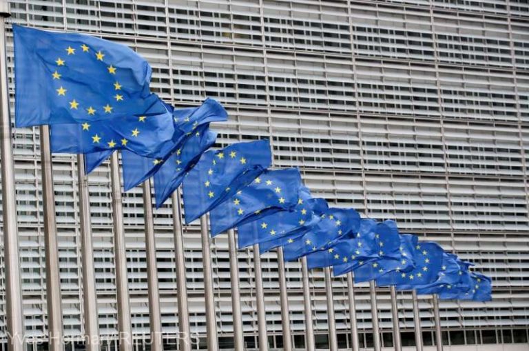 UE stă pe un butoi de pulbere: Italia refuză să ratifice noul tratat privind fondul de salvare a zonei euro
