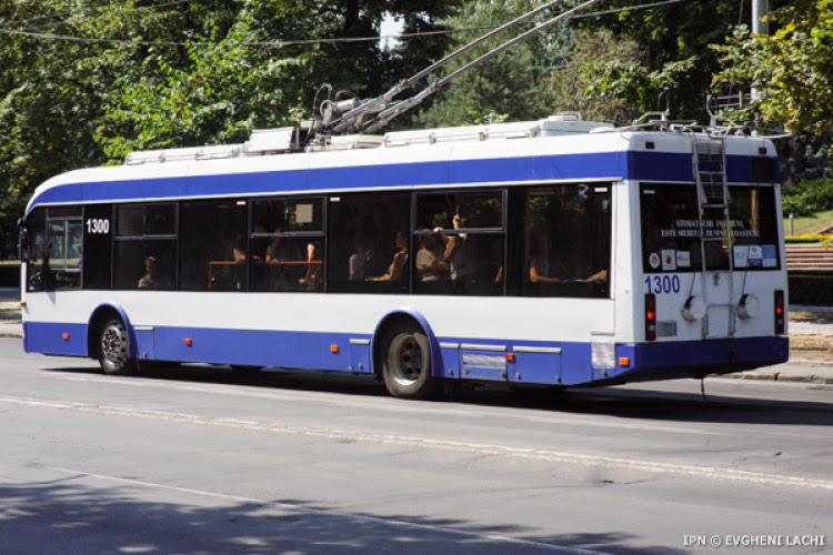 Transportul public din Chişinău suferă restricţii de circulaţie