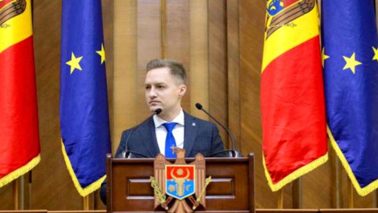 Europarlamentare 2024: Secretarul de stat în Departamentul pentru Relaţia cu R.Moldova Adrian Dupu a votat la Chişinău
