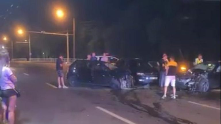 Accident grav la Botanica! Cinci oameni au fost spitalizaţi