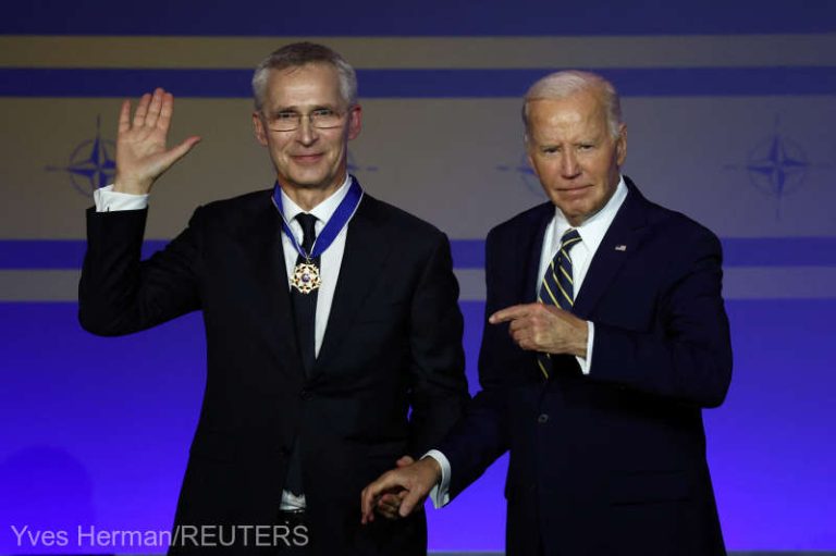 VIDEO – Biden l-a decorat pe Stoltenberg cu cea mai înaltă distincţie a SUA