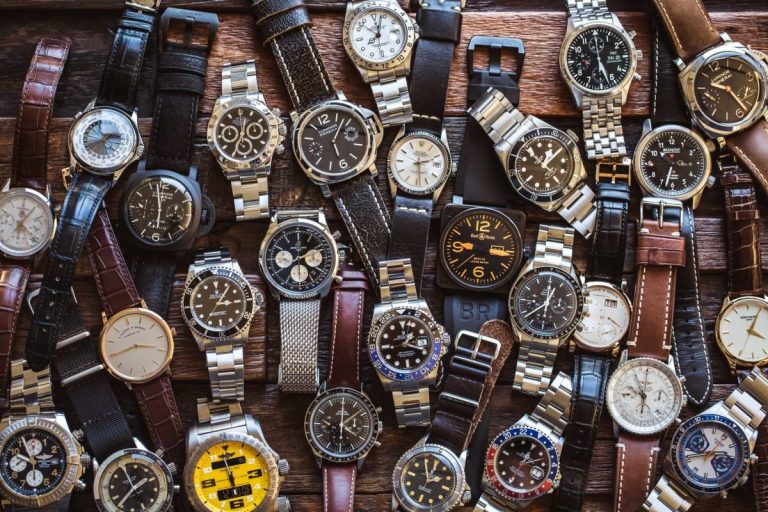 Colapsul criptomonedelor a inundat piaţa cu ceasuri de lux Rolex şi Patek Philippe