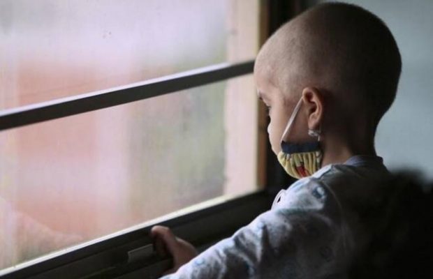 Marea Britanie a primit 21 de copii ucraineni bolnavi de cancer