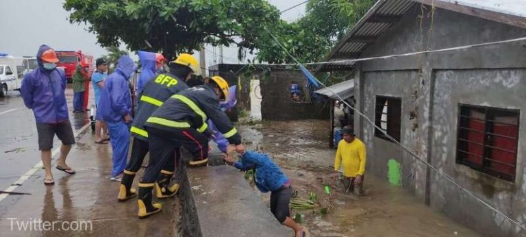 26 de persoane sunt încă dispărute după inundaţiile din Filipine