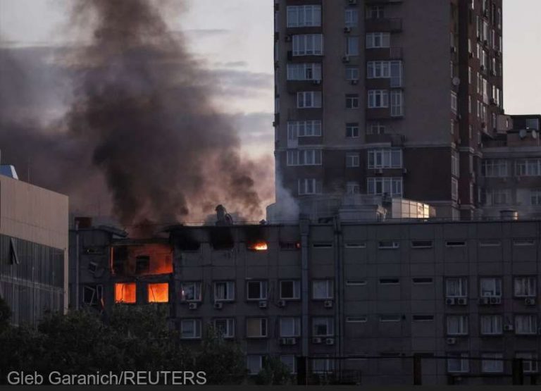 EXPLOZIE puternică într-un bloc-turn din Kiev! Sunt morţi şi răniţi!