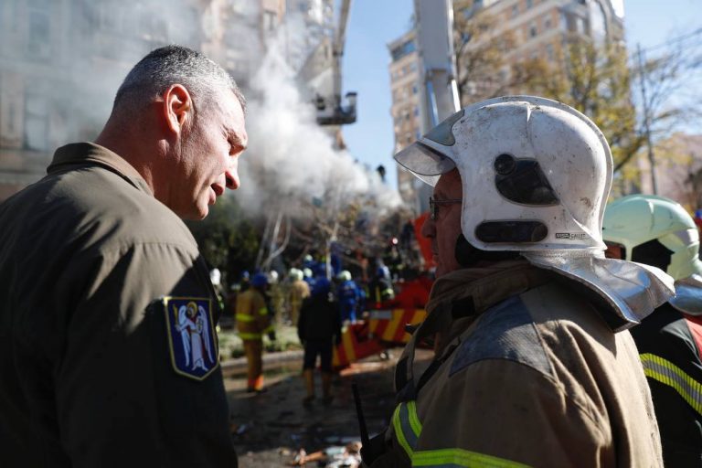 Centrul Kievului este zguduit de mai multe explozii puternice