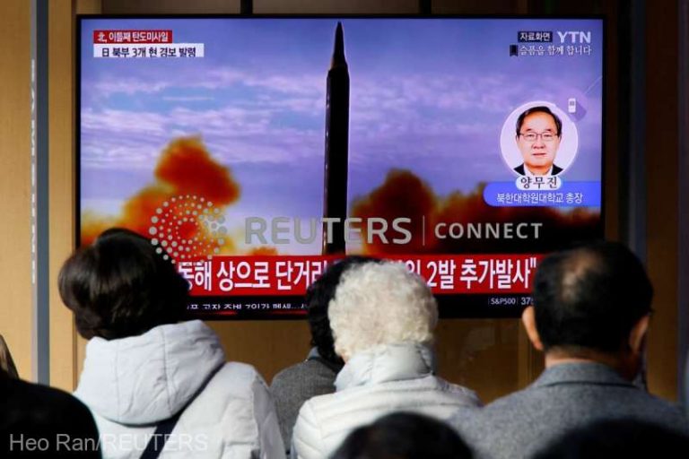 Coreea de Nord a lansat trei rachete spre Marea Japoniei
