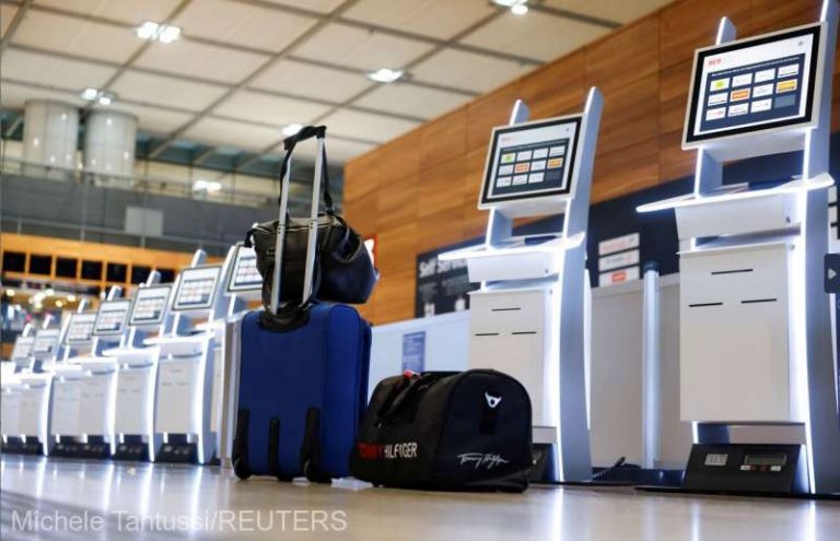 Grevă în mai multe aeroporturi franceze din cauza legii pensiilor