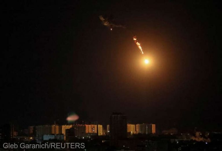 Rachete şi drone au provocat distrugeri la un aeroport militar din regiunea ucraineană centrală Poltava