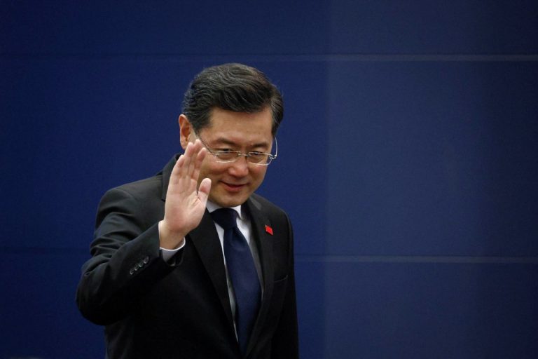 Ministrul de externe chinez începe un turneu în Europa