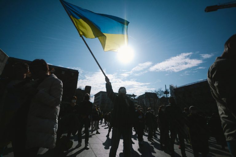 Privite de la Kiev, atuurile și slăbiciunile Europei sunt dureros de vizibile