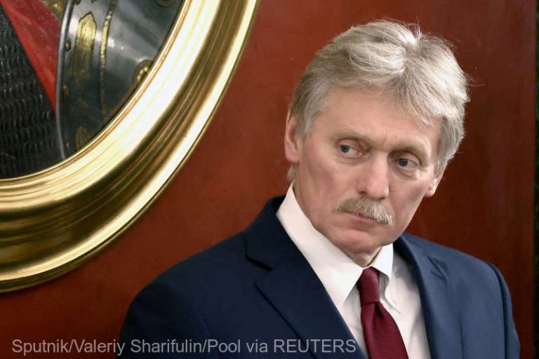 Peskov: Putin se află la Kremlin şi lucrează acolo