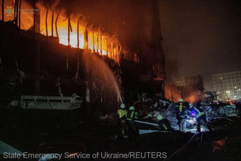 Ruşii au bombardat un mall din Kiev (VIDEO)! Cel puţin şase persoane au murit