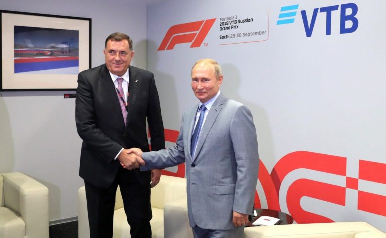Dodik ar putea discuta cu Putin despre construcţia unui nou gazoduct