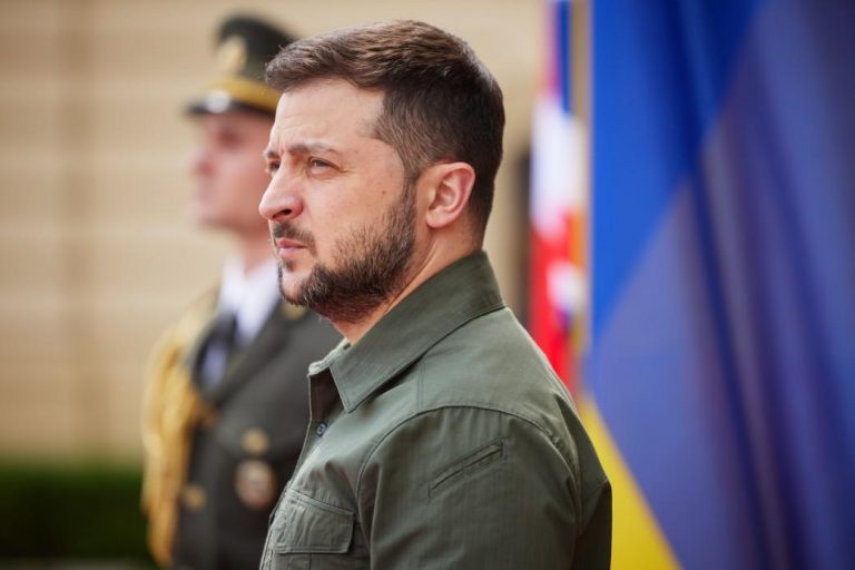 Zelenski a mulţumit Canadei pentru asistenţa militară după vizita premierului Trudeau la Kiev