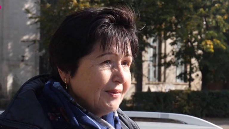 Moldovenii se întorc acasă: Povestea unei profesoare de limbă română