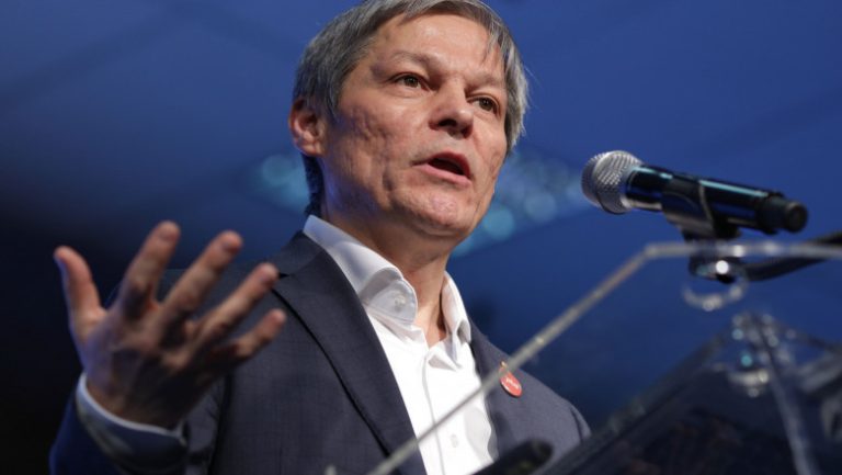 Dacian Cioloş: Ciolacu ar avea poate şanse mari decât Iohannis la preşedinţia Consiliului European