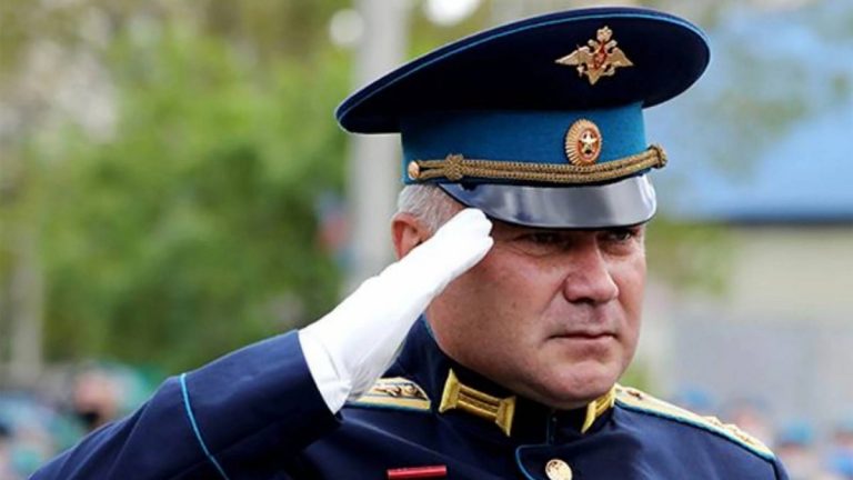 Moscova îl numeşte pe Andrei Mordvicev comandant al Districtului Militar Central