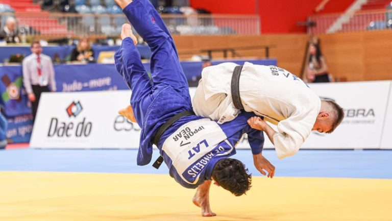 Radu Izvoreanu este campion european la judo