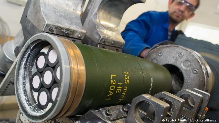 Ucraina vrea muniţii controversate cu dispersie și cu fosfor