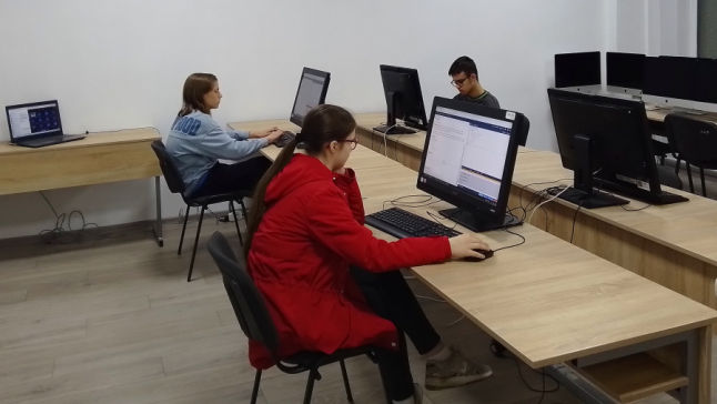 Femeile din Moldova au un nivel de instruire mai înalt decât al bărbaților
