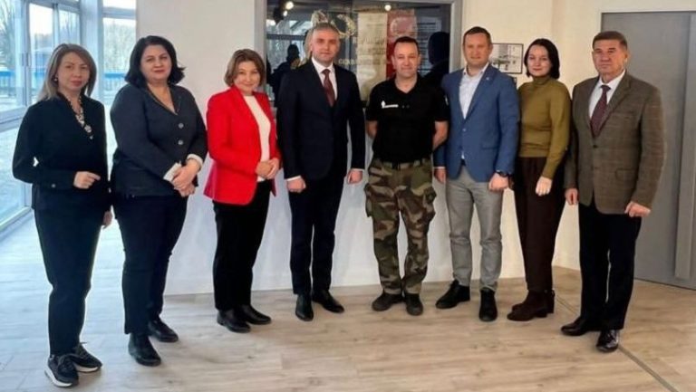O delegație din Moldova vizitează Adunarea Națională a Franței