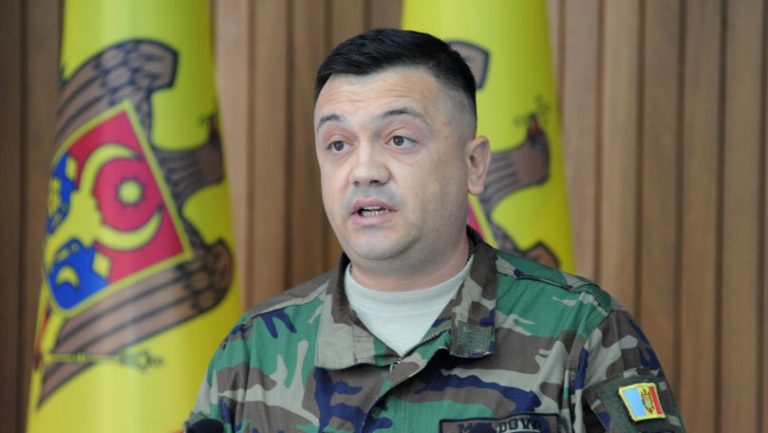 Efros recunoaşte că Moldova este victima unui război hibrid