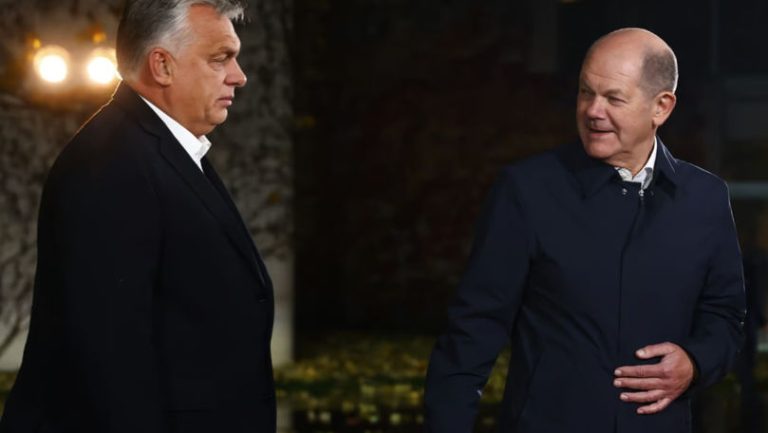 Orban nu a fost în sală când s-a votat începerea negocierilor de aderare la UE: ‘N-ai vrea să ieşi la o cafea?’