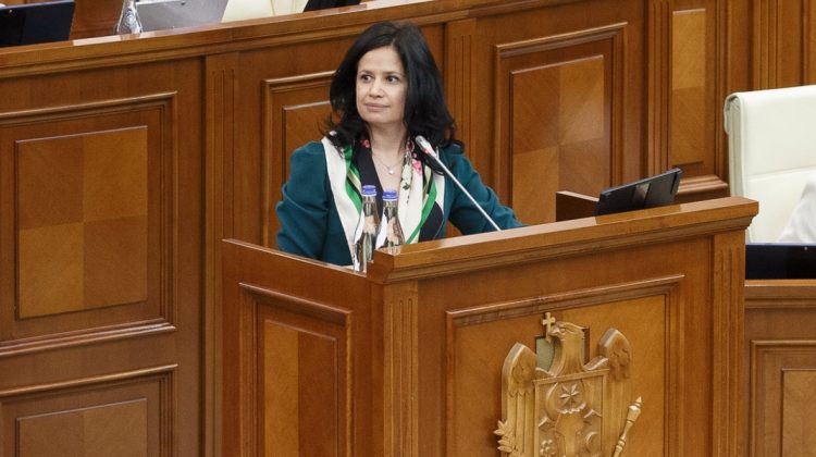 Veronica Roșca îi ia locul Olesei Stamate la șefia Comisiei juridice