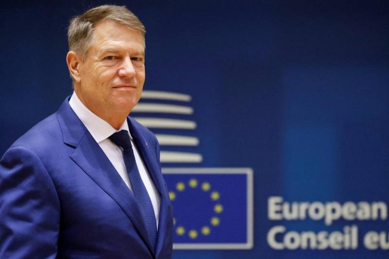 Președintele României și-a depus cererea de pensionare