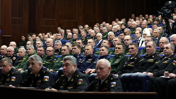 Rusia nu recunoaşte mandatele de arestare emise de CPI împotriva a doi comandanţi militari