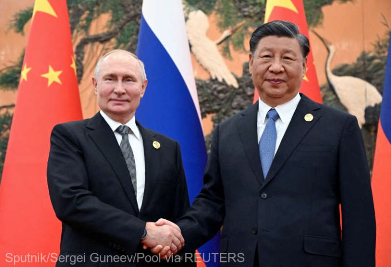 Un ‘bărbat frumos’ un ‘lider carismatic’ ce ‘trebuie respectat’: Chinezii au părere pozitivă depsre Putin