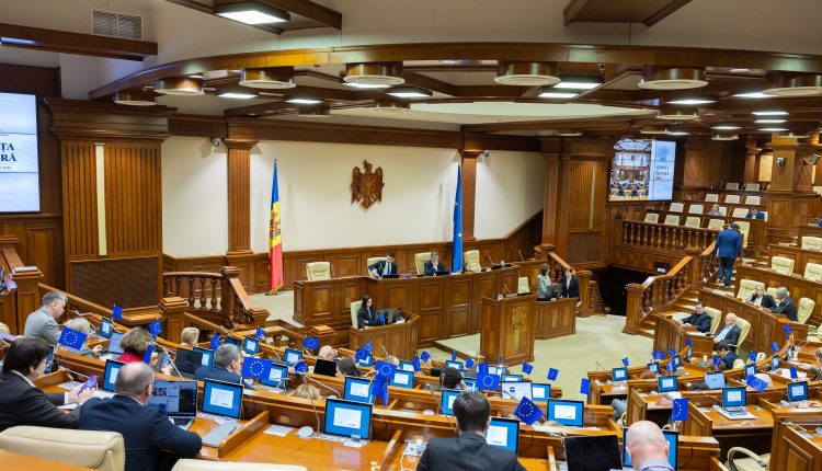 Demisia Tatianei Răducanu a intrat pe ordinea de zi a Parlamentului