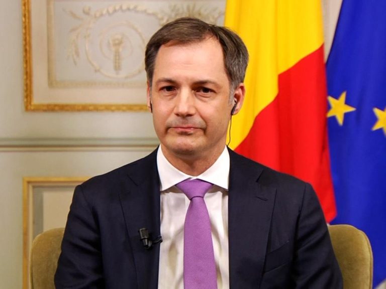 Alexander De Croo demisionează din funcţia de prim-ministru