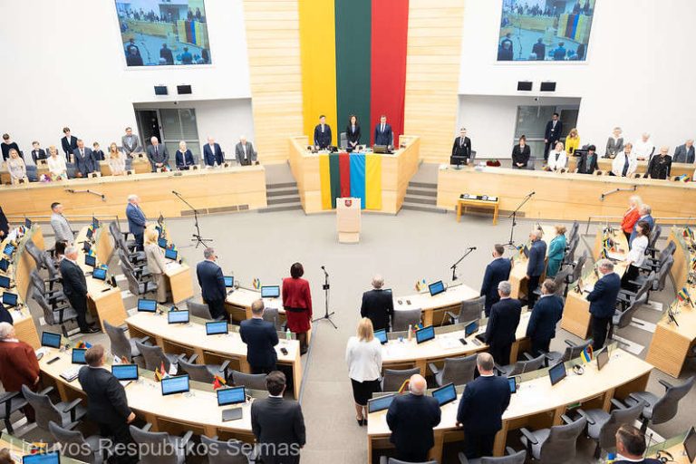 Lituania impune o interdicţie nelimitată asupra unor posturi radio-TV