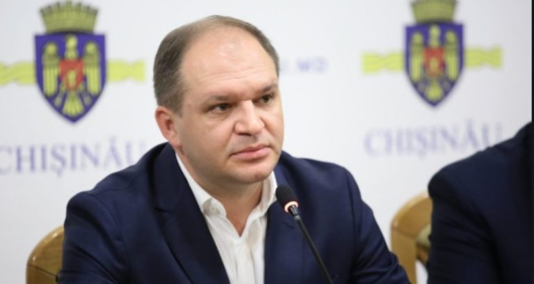 Primarul Ceban invocă un „atac fără precedent” împotriva Chișinăului