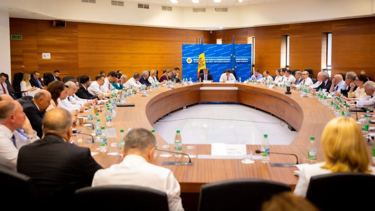 Igor Grosu a discutat cu ambasadorii R. Moldova desprea aderarea la UE