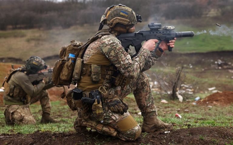 Forţele speciale ucrainene AU DEBARCAT în Crimeea