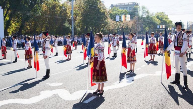Moldovenii vor avea parte de un concert folcloric în Piața Marii Adunări Naționale