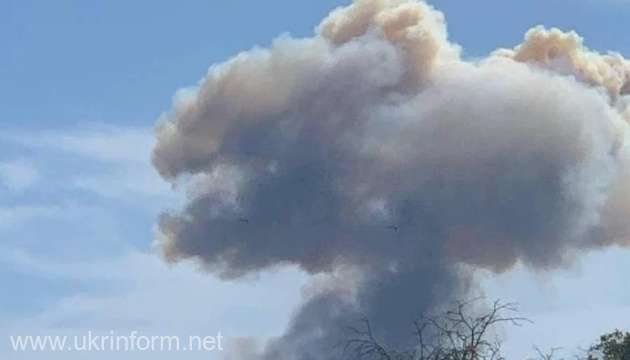 Forţele aeriene ucrainene anunţă că au distrus un depozit de muniţii rusesc în Crimeea