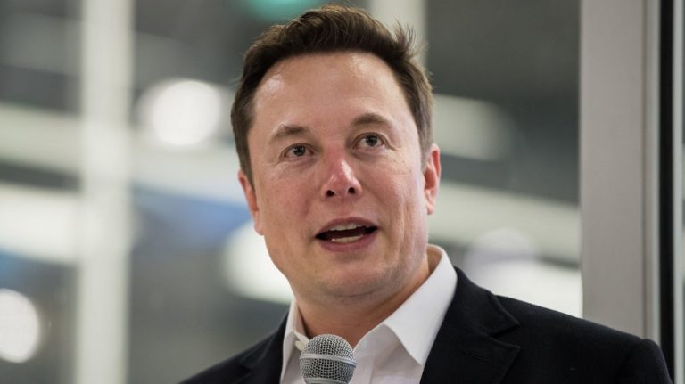 Elon Musk anunță că lansarea rachetei SpaceX Starship se amână până spre sfârșitul lunii aprilie